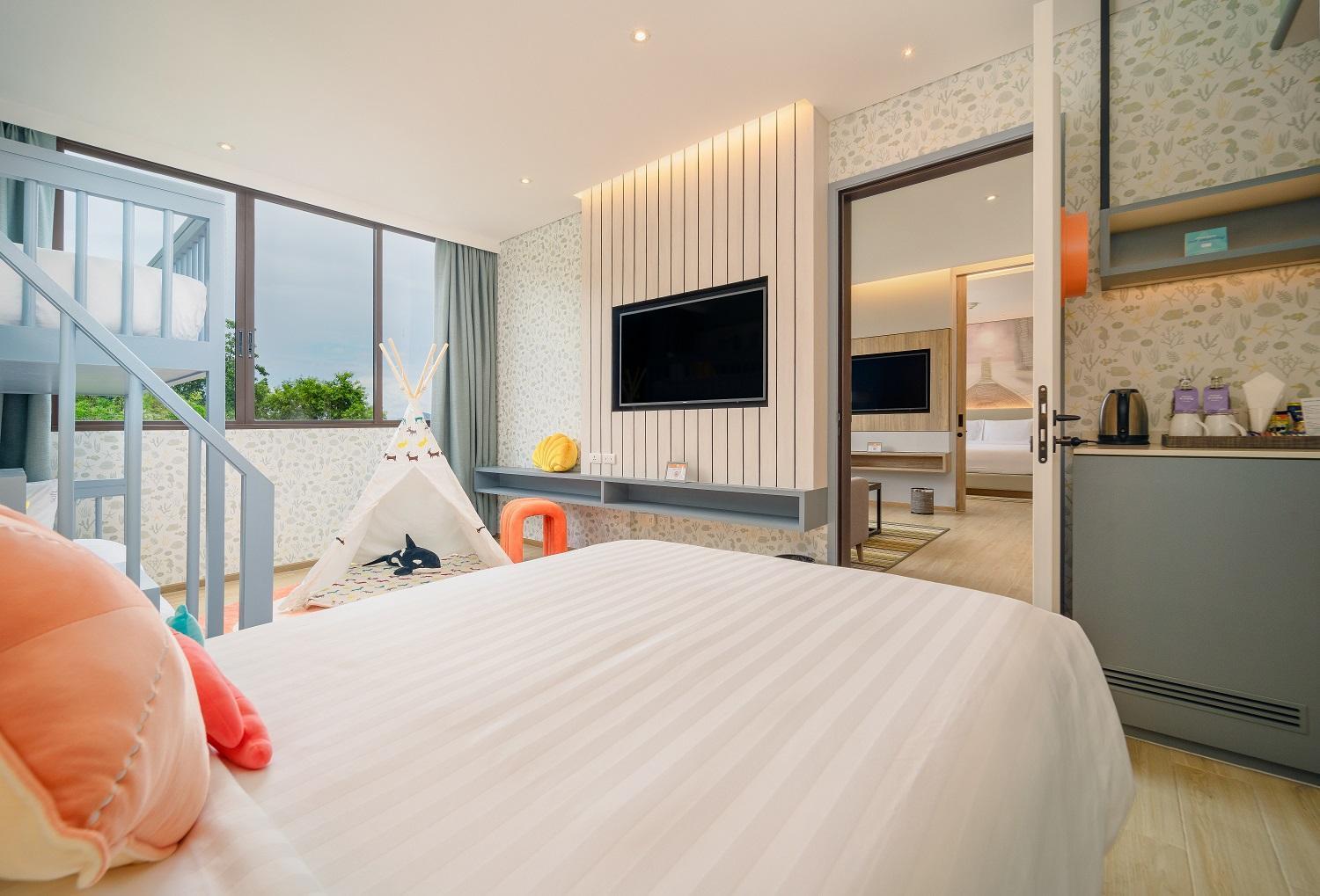 โรงแรม ฮอลิเดย์ รีสอร์ต กระบี่ อ่าวนาง บีช - โรงแรมในเครือ Ihg 4*