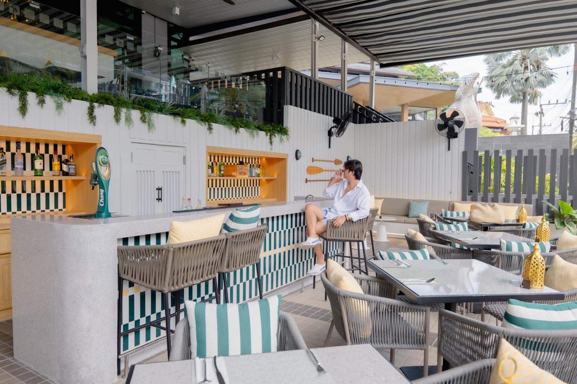 โรงแรม ฮอลิเดย์ รีสอร์ต กระบี่ อ่าวนาง บีช - โรงแรมในเครือ Ihg Ao Nang
